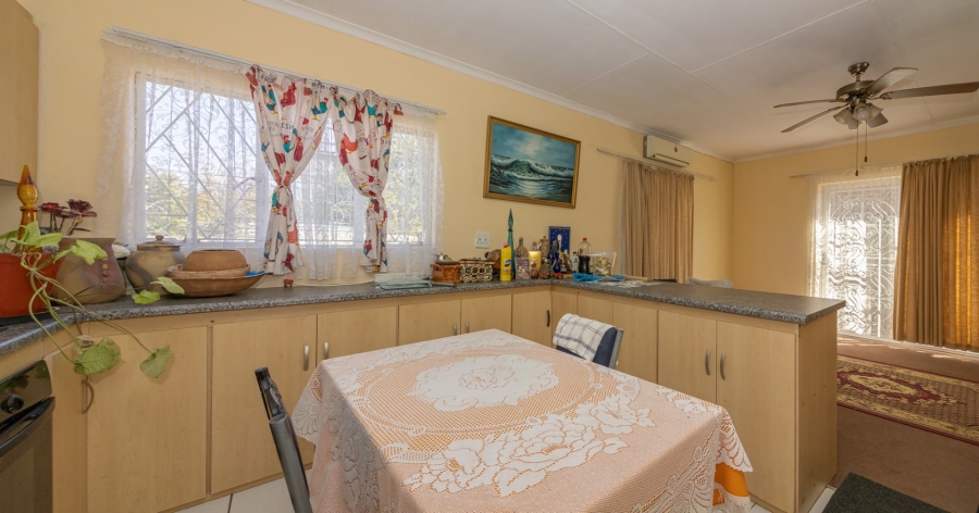6 Bedroom Property for Sale in Morewag Free State